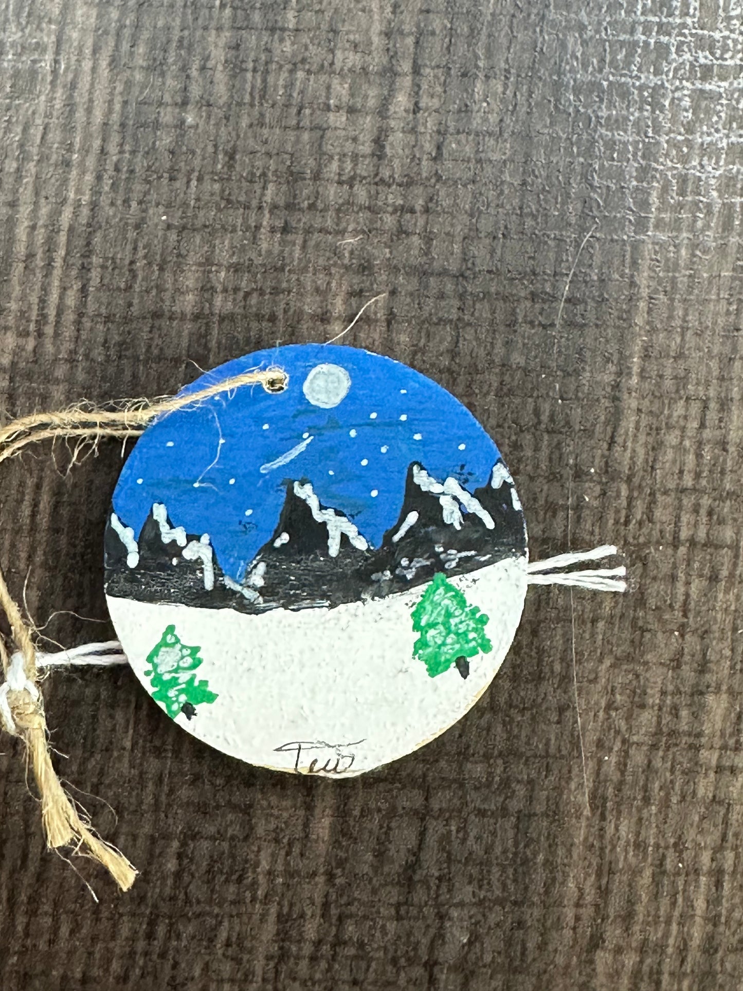 Winter Holiday Gift Tag Ornament Scene