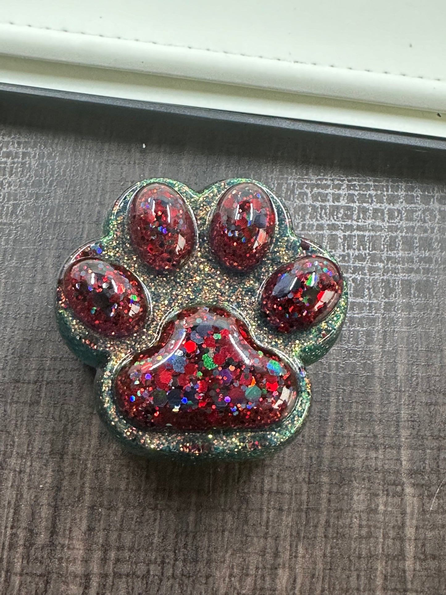 Resin Paw