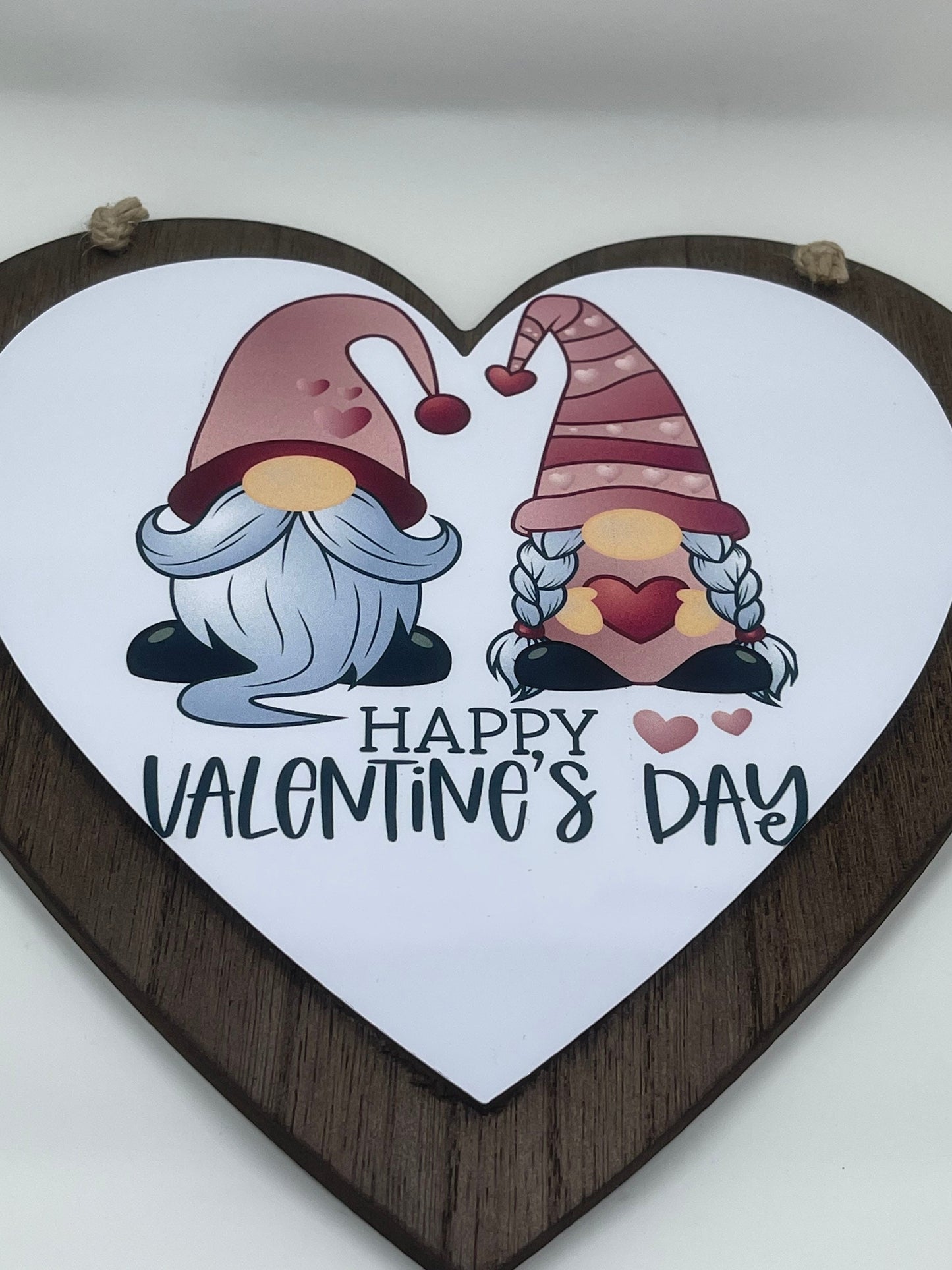 Happy Valentine’s Day gnome sign