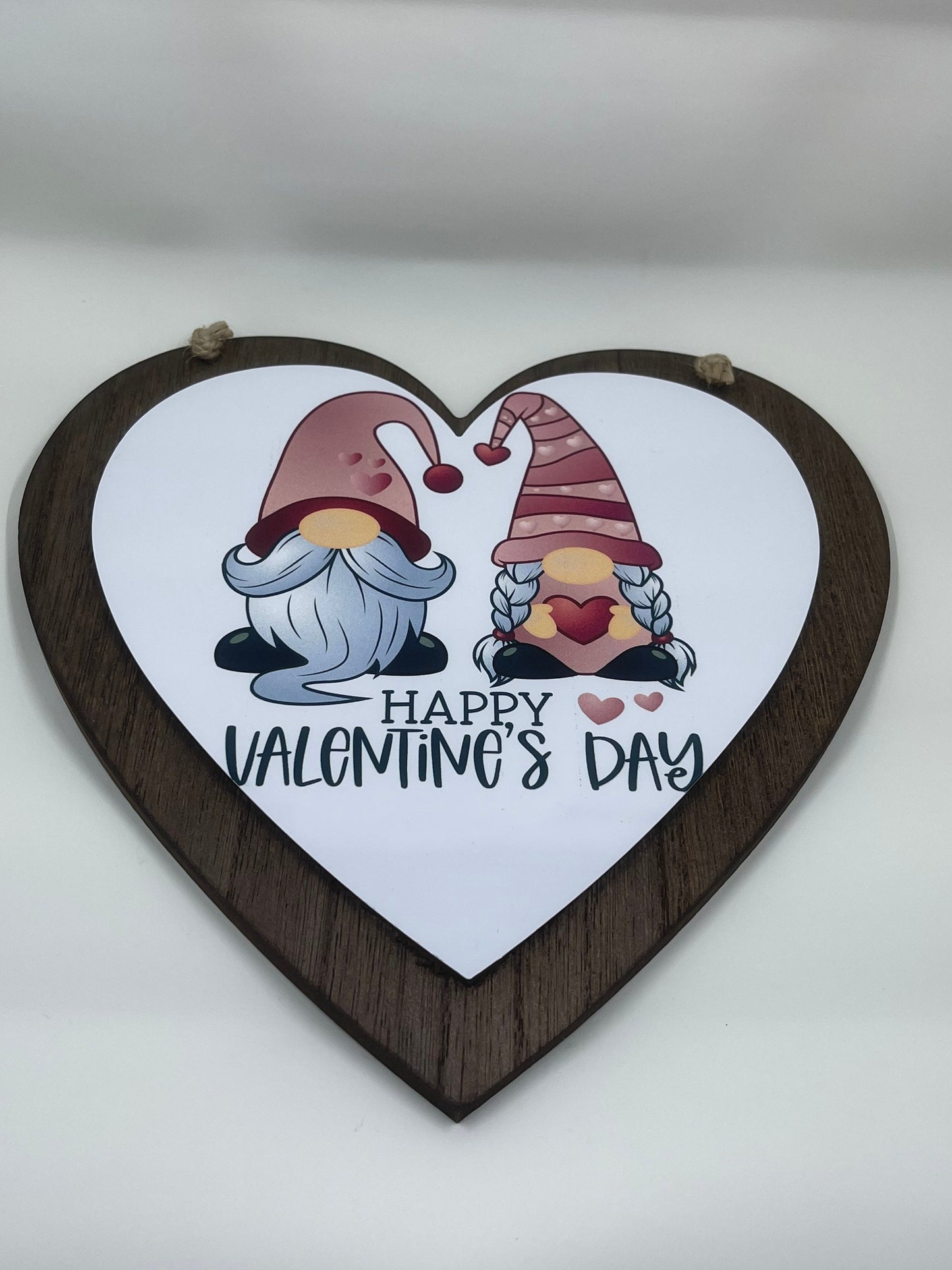 Happy Valentine’s Day gnome sign